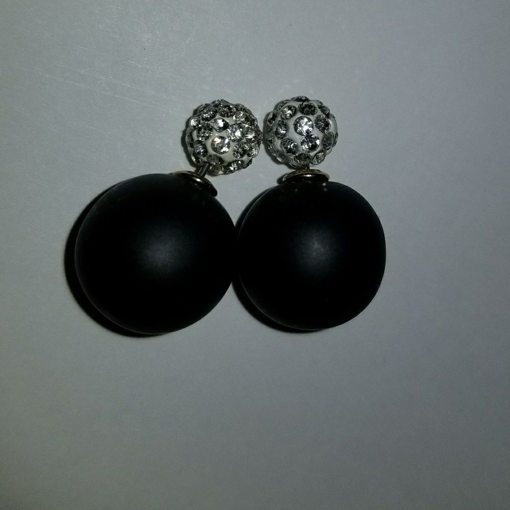 406 Simply Elegant ,synthetic pearl earrings